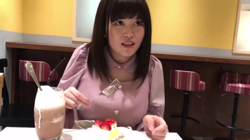 ハメ撮りで暴かれる、地味なJKの隠れたエロティシズムと乳揺れ