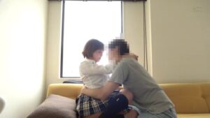 密室で繰り広げられるJKの淫靡な遊戯！搾精テクとごっくんの禁断の行為