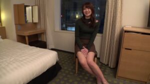 ずらしハメで感じまくるスラリ美人！小うねり腰と痴女りグラインド騎乗位の濃厚エロ交尾